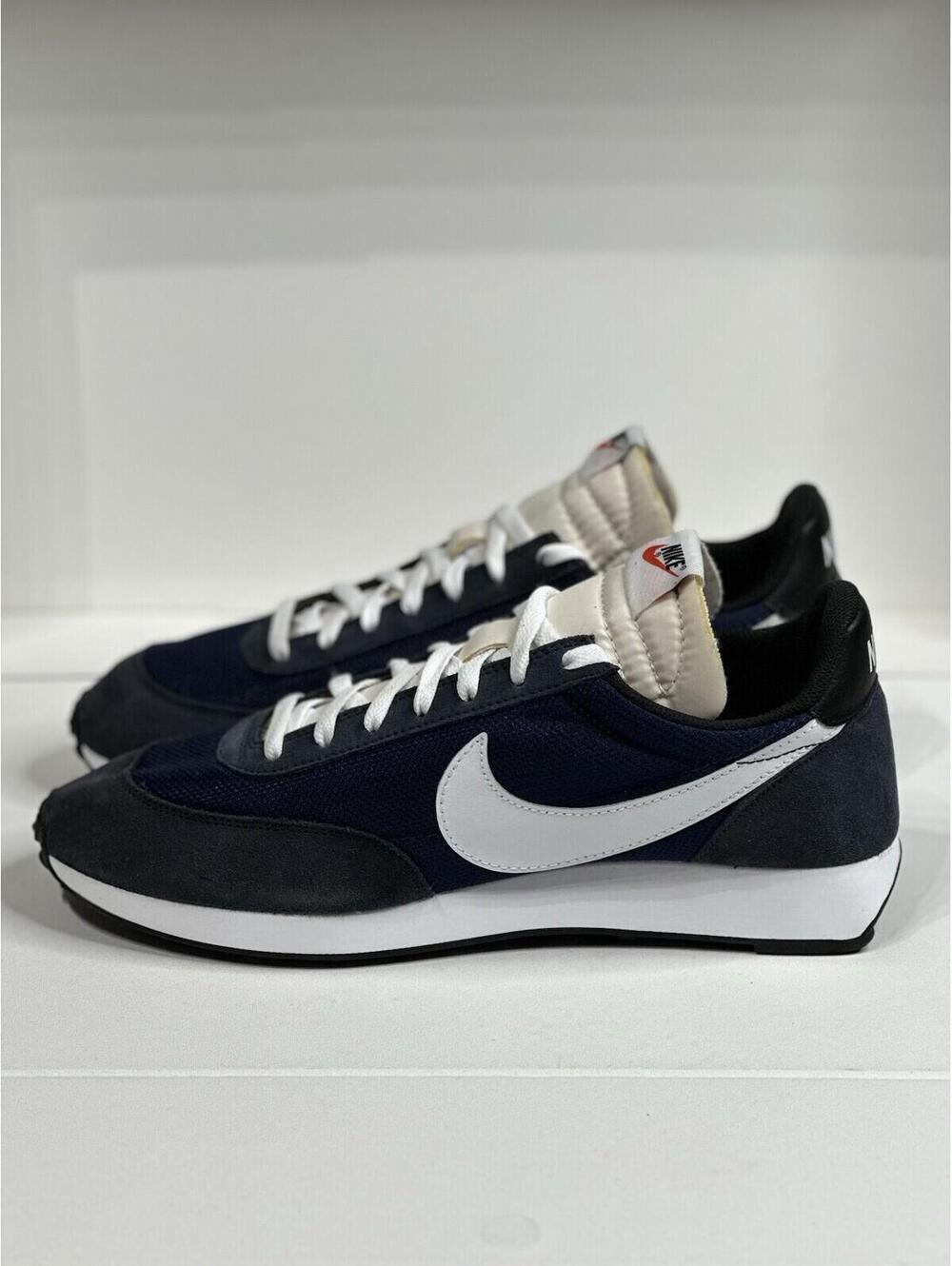 Nike mens Tailwind 79 Obesedian/ White Men’s shoes size 13